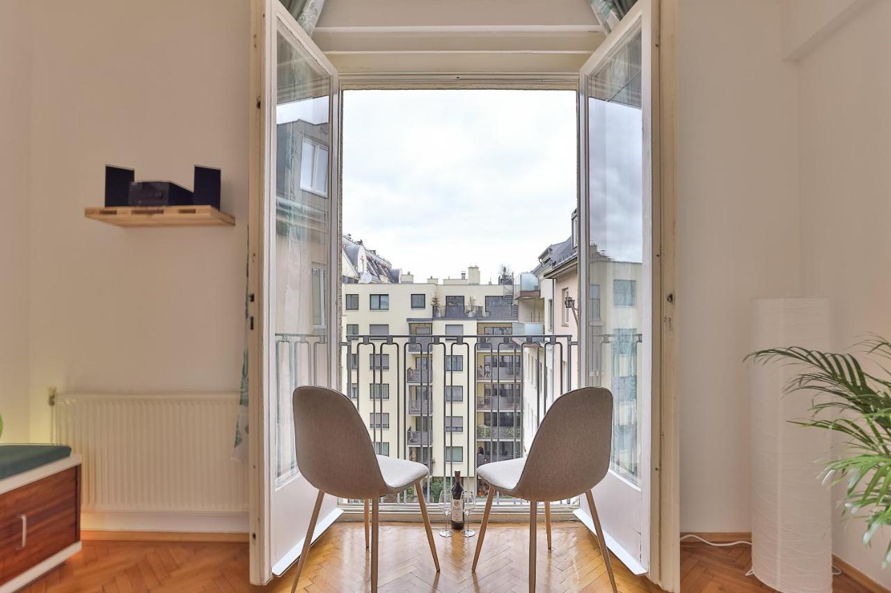 Апартаменти French Balcony - 45M² - Szeneviertel Відень Екстер'єр фото