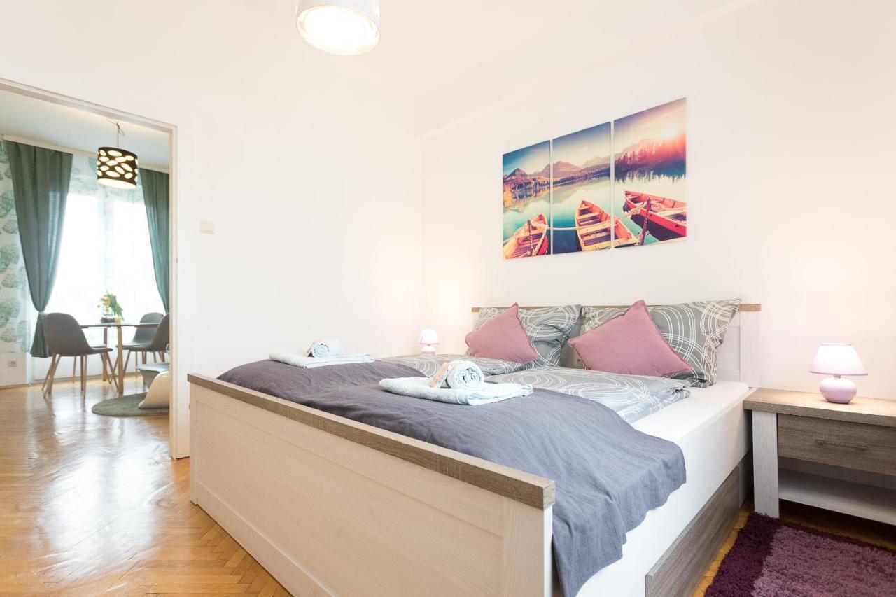 Апартаменти French Balcony - 45M² - Szeneviertel Відень Екстер'єр фото