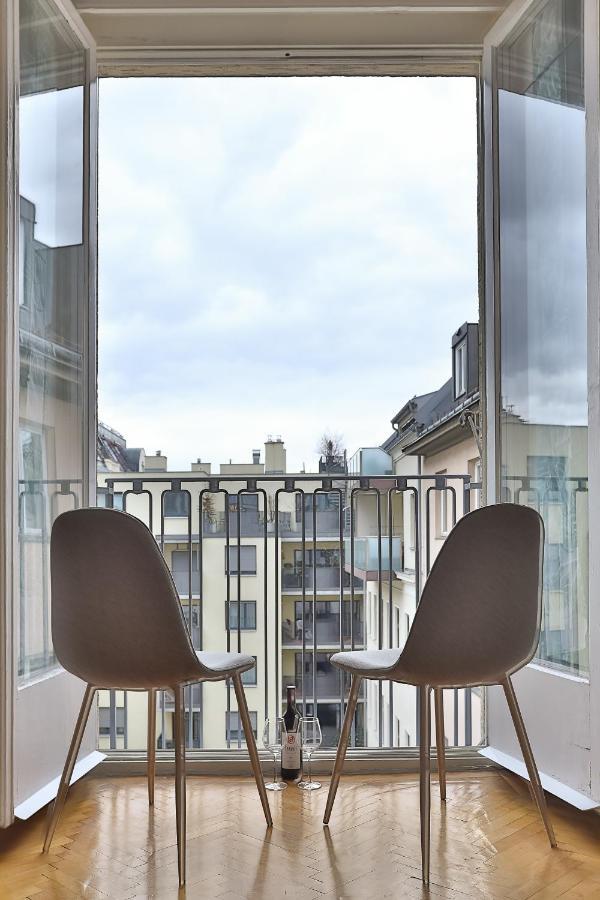 Апартаменти French Balcony - 45M² - Szeneviertel Відень Екстер'єр фото
