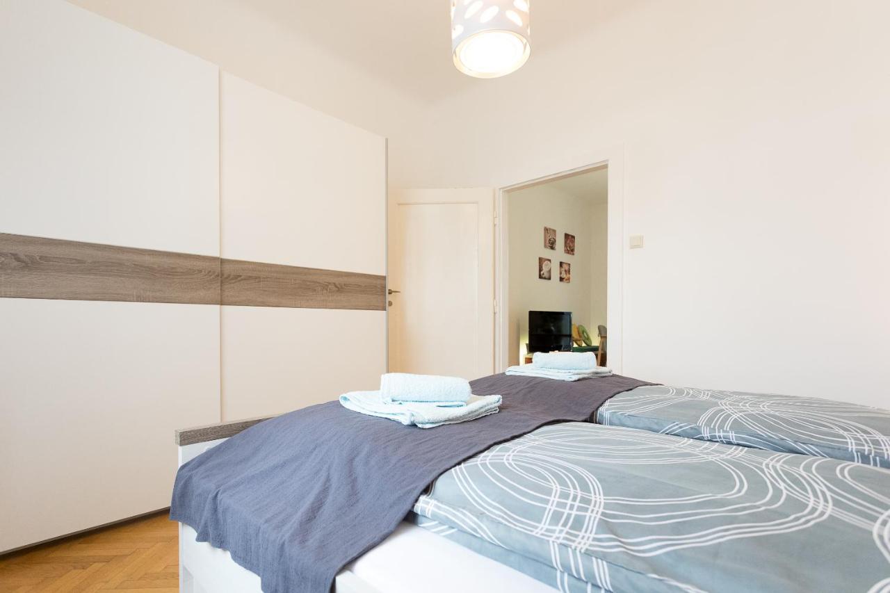 Апартаменти French Balcony - 45M² - Szeneviertel Відень Екстер'єр фото