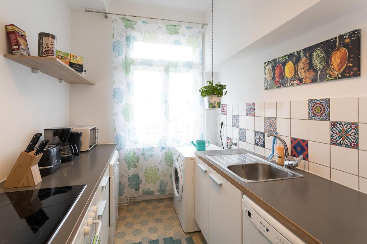 Апартаменти French Balcony - 45M² - Szeneviertel Відень Екстер'єр фото