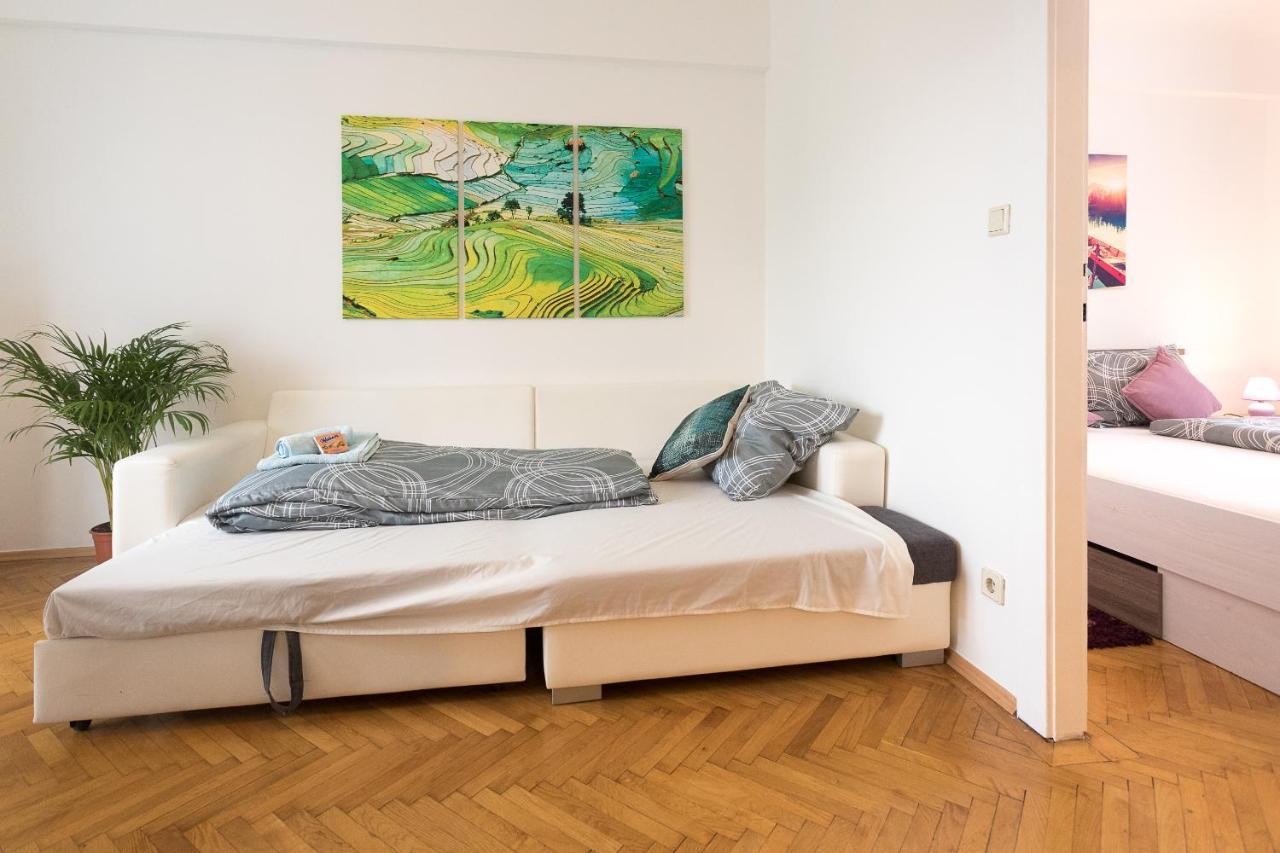 Апартаменти French Balcony - 45M² - Szeneviertel Відень Екстер'єр фото